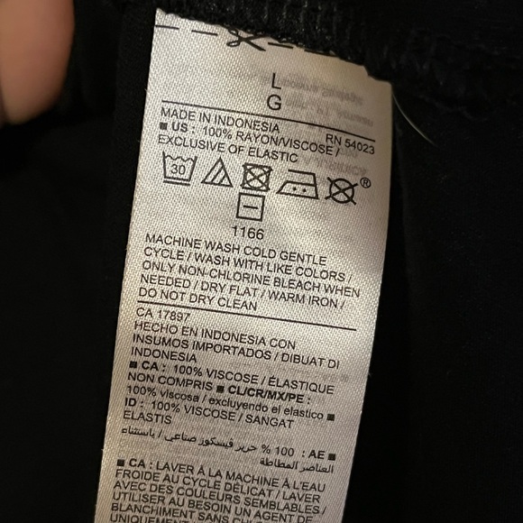 Old Navy Black Blouse - Picture 5 of 5